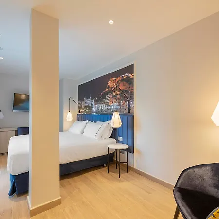 Eurostars Mediterranea Plaza Ξενοδοχείο 4*